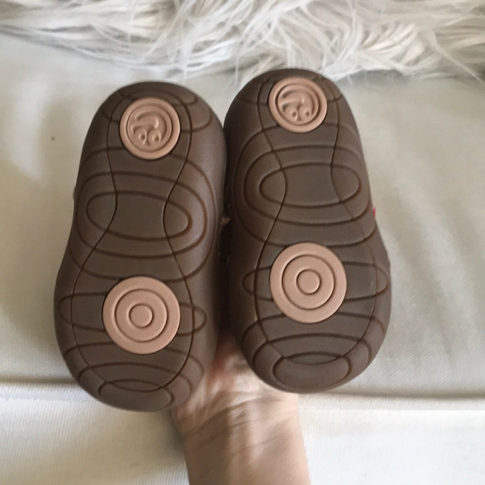 Stride Rite Baby Shoes - Picture 2 of 3